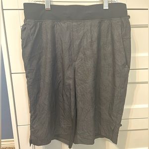 LULULEMON AUTHENTIC *EXCLUSIVE COLOR* Men’s License to Train Linerless Short 11”